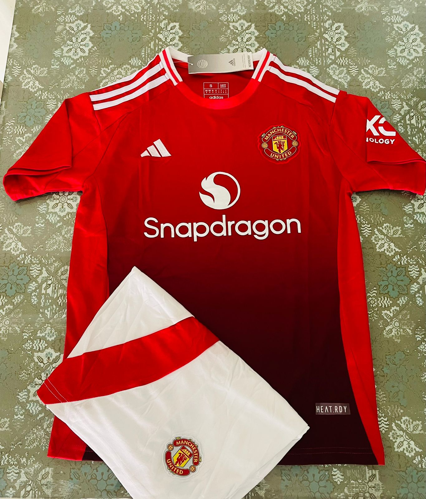 Customized Manchester United Home Kit 2024-25 +Shorts Set