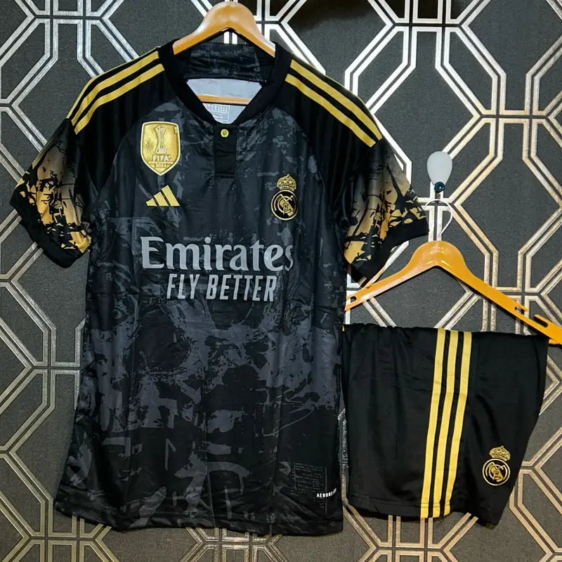 Madrid Limited Edition Black / Gold - Fifa - 2024